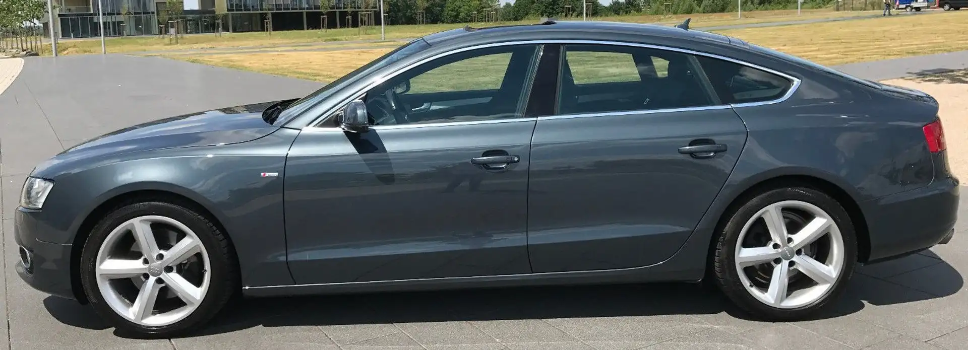 Audi A5 A5 2.7 TDI S-line Grau - 1