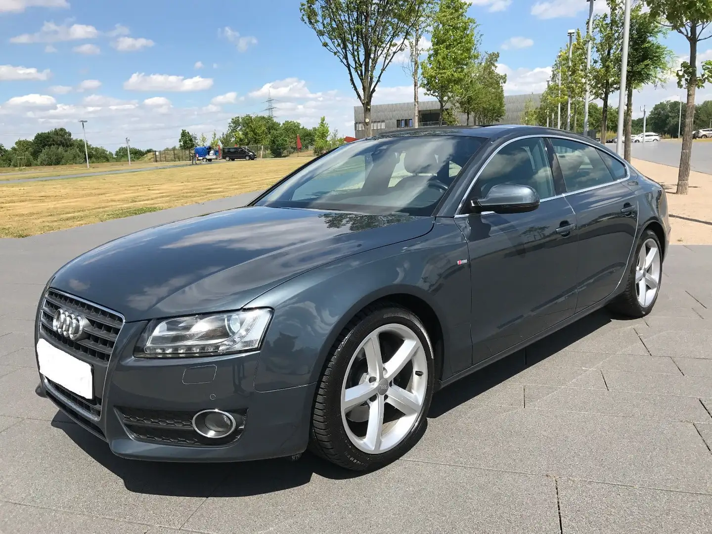 Audi A5 A5 2.7 TDI S-line Grau - 2