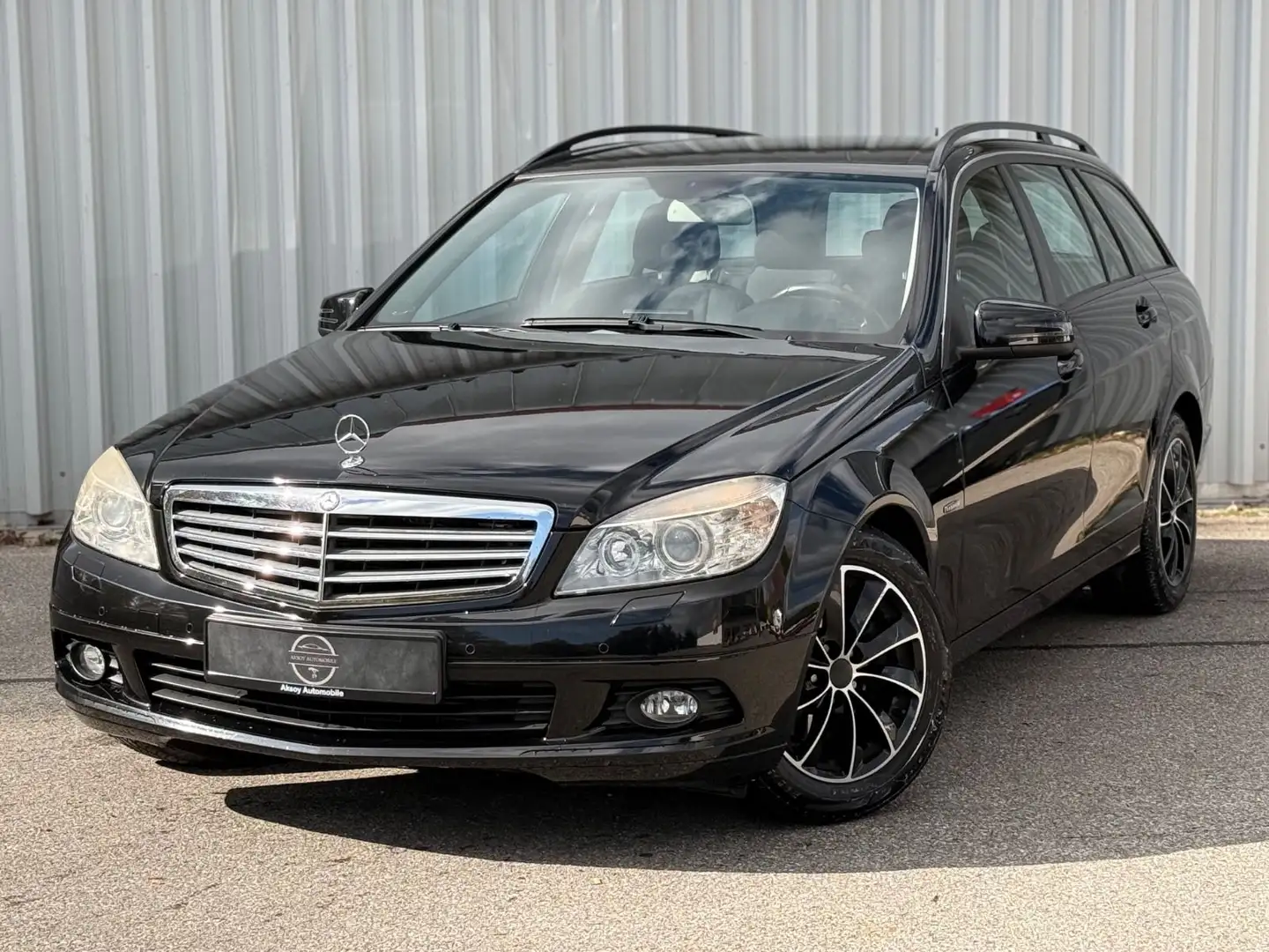 Mercedes-Benz C 180 T 156 PS (*KLIMA*NAVI*AHK*1-HAND*XENON*) Černá - 1