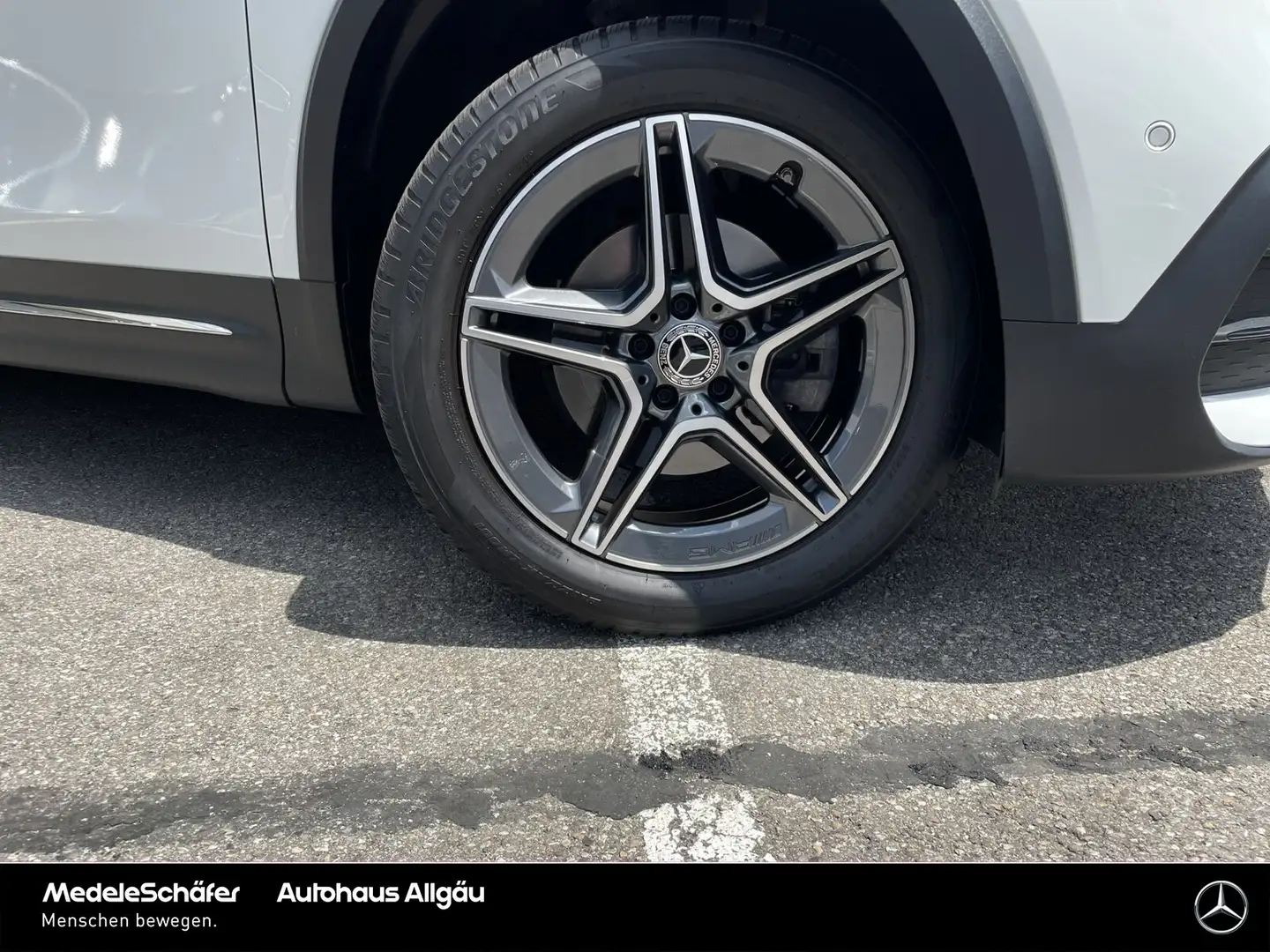 Mercedes-Benz GLB 180 GLB 180 d AMG 19" LED MBUX Fernlicht-Assi AMG Line Weiß - 2
