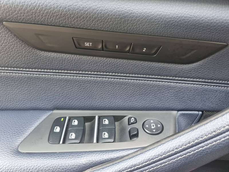 BMW 530 530 i xDrive M Sport*HUD*LED*AHK* — photo 17