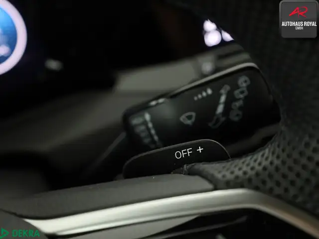 Volkswagen Golf view 14