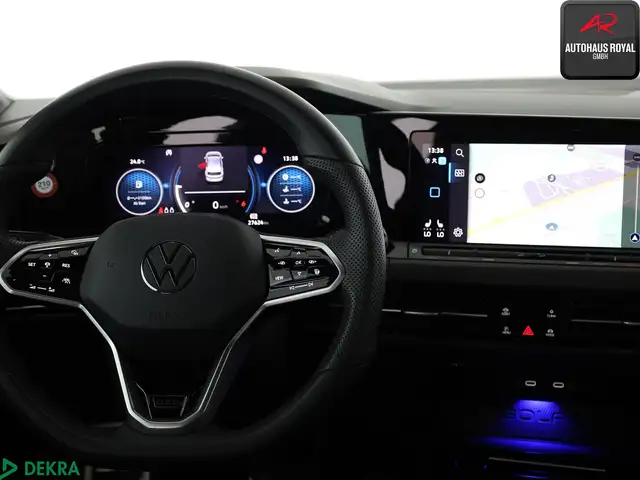 Volkswagen Golf view 10