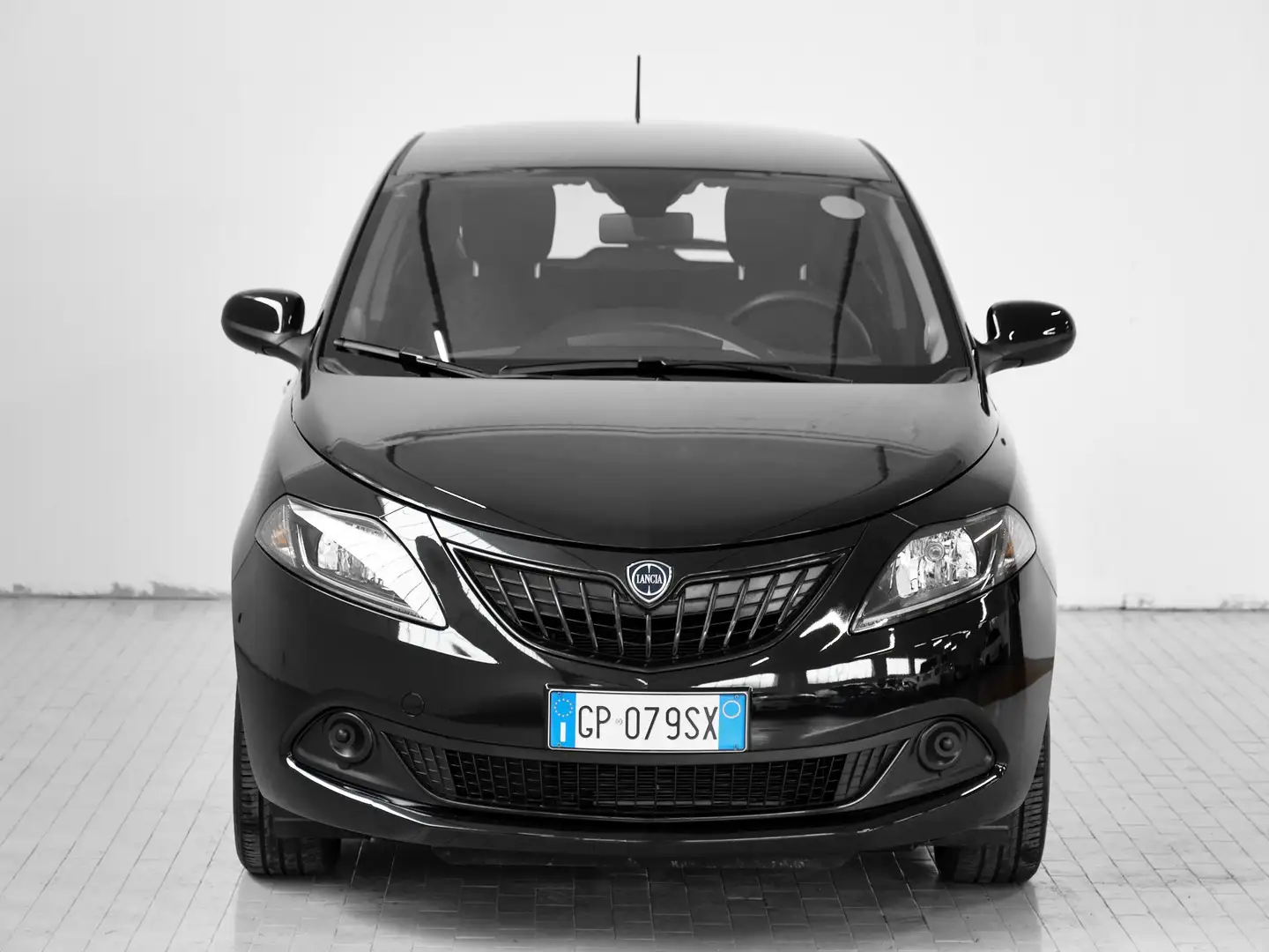 Lancia Ypsilon Ypsilon 1.0 firefly hybrid Silver s Nero - 1
