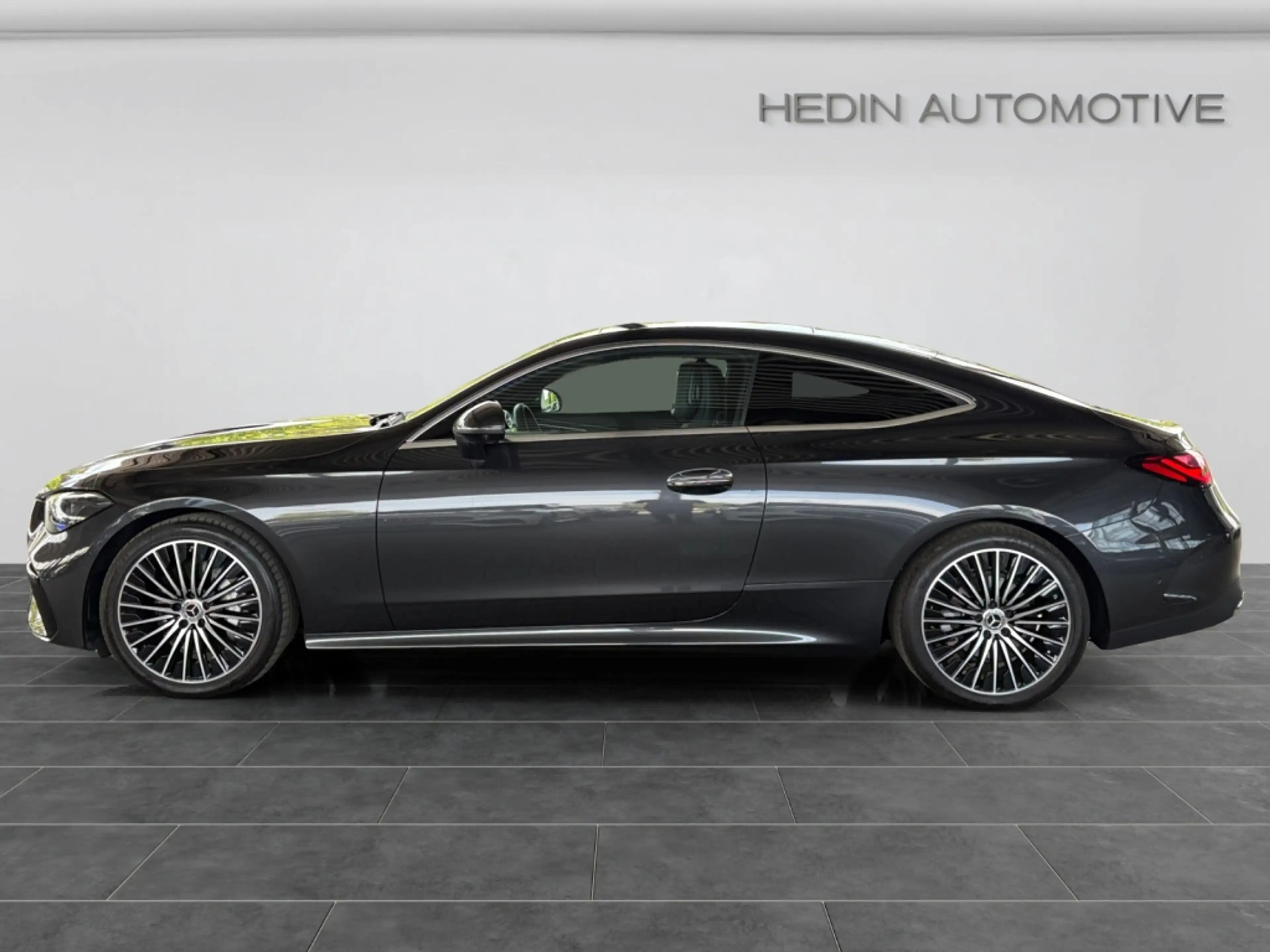 Mercedes-Benz CLE 220 d AMG|DIGLI|AMBI|DISTR+|PANO|360°|SHZ — photo 3