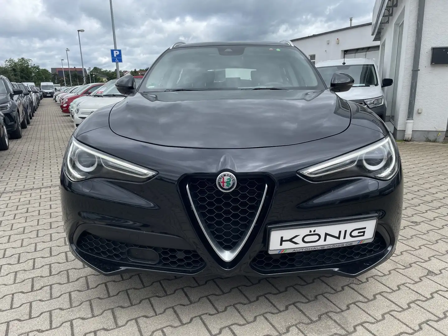 Alfa Romeo Stelvio MY21 SUPER 2.2 Diesel Automatik 190PS Schwarz - 2