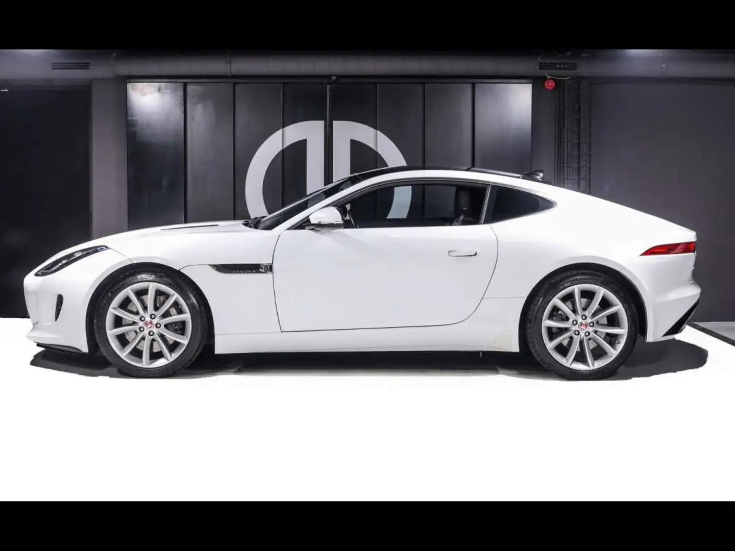 Jaguar F-Type P340 3.0 V6 COUPE RWDPERFORMANCE SEATSPANOKAM Wit - 2