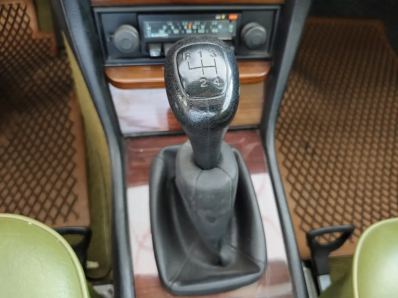 Mercedes-Benz 230 CE - 123243, foto 9