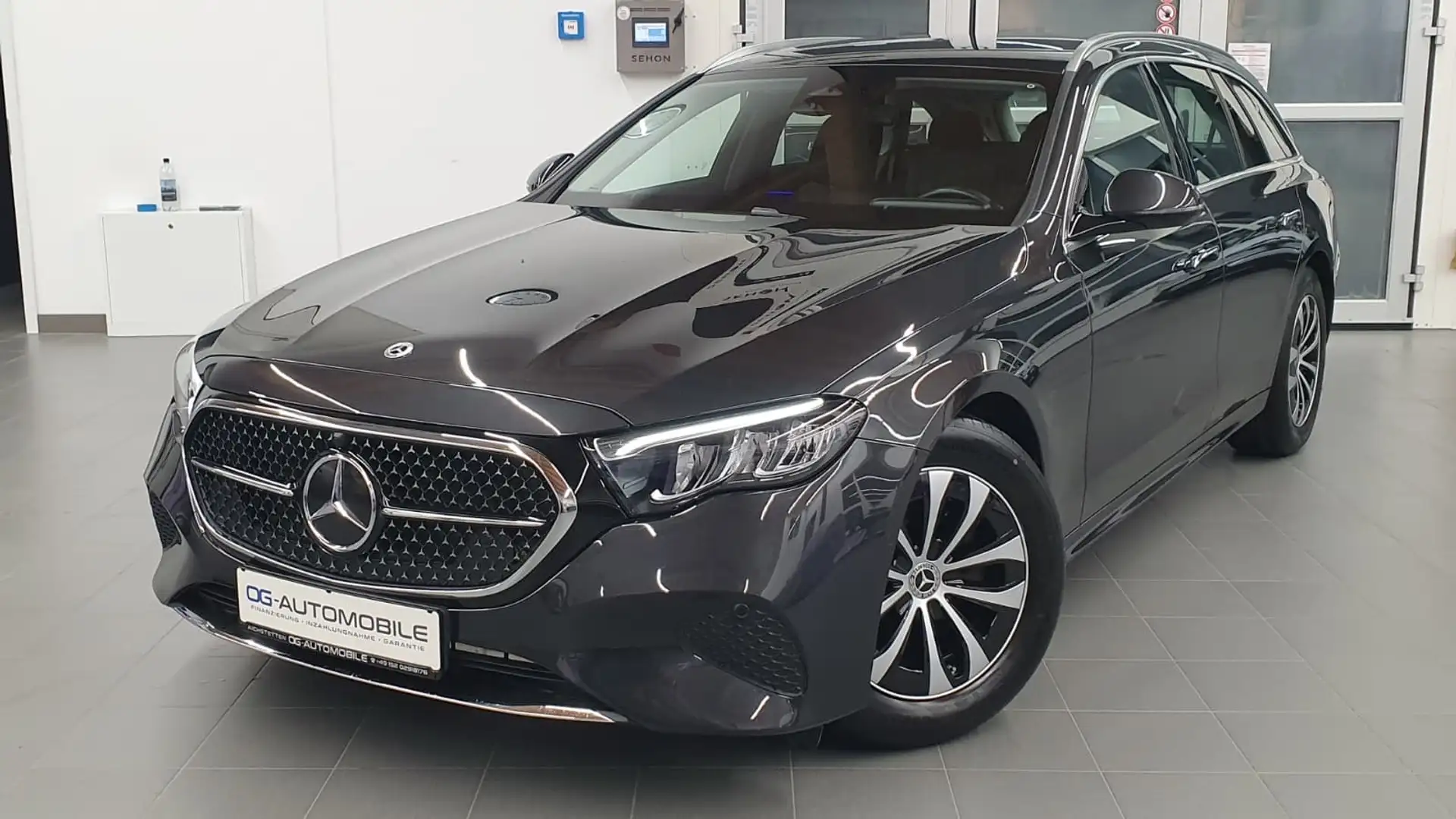 Mercedes-Benz E 200 T-Modell*AHK*LED*Kamera*Totwinkel*MBUX Grau - 1