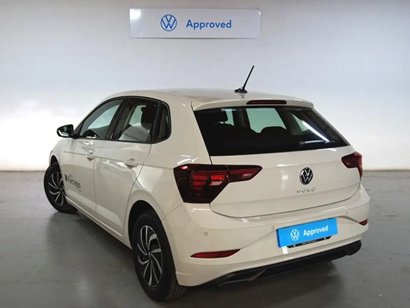 Volkswagen Polo 1.0 TSI Mas 70kW Beige - 2