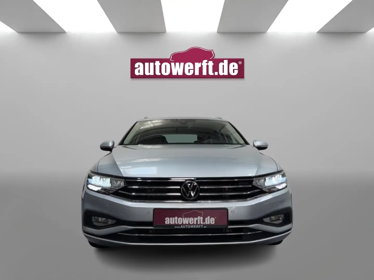 Volkswagen Passat Variant 2.0 TDI DSG BUSI CAM SHZ LED NAVI 16Z Silber - 2