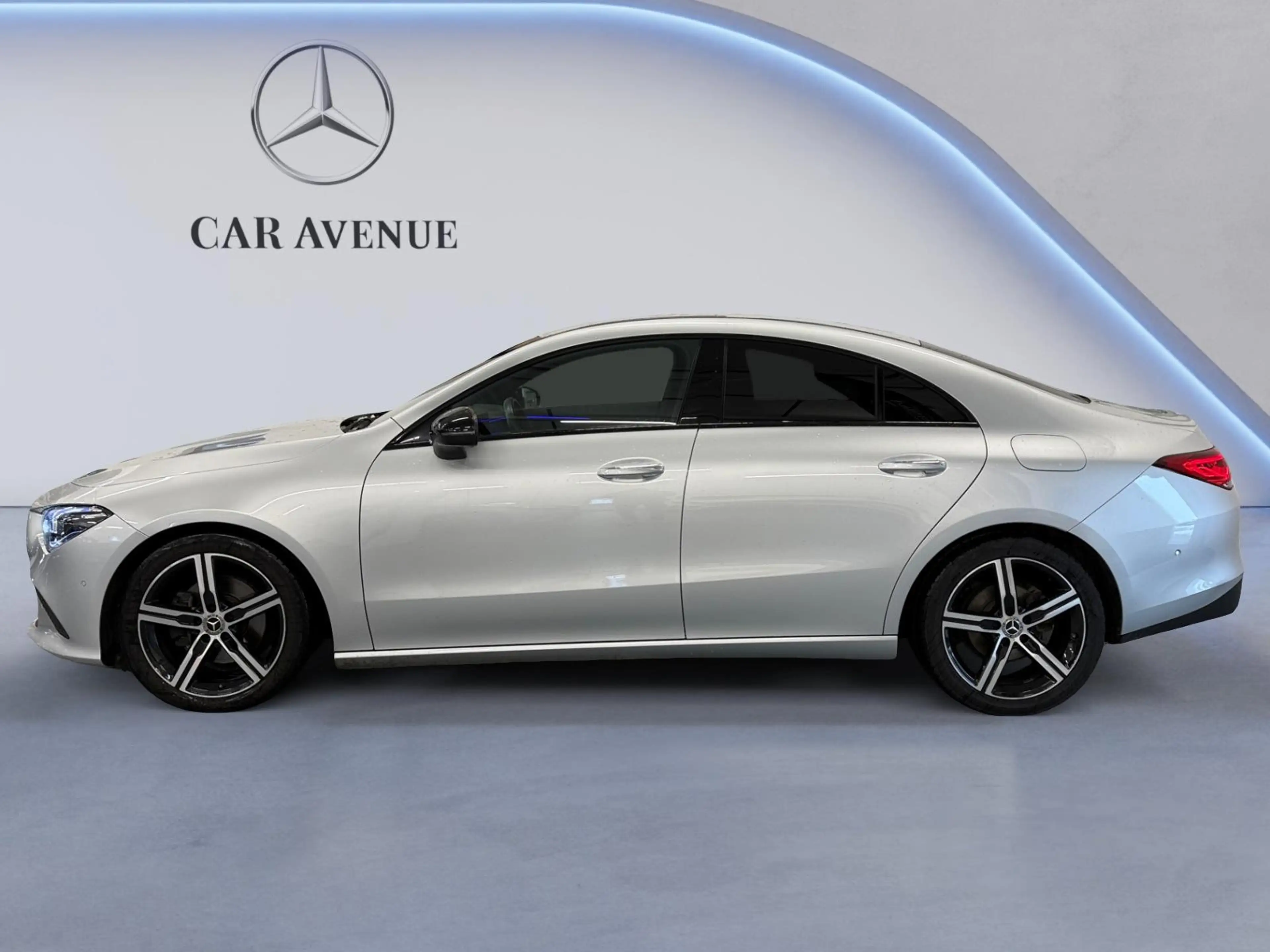 Mercedes-Benz CLA 180 d Coupé Progressive — photo 2