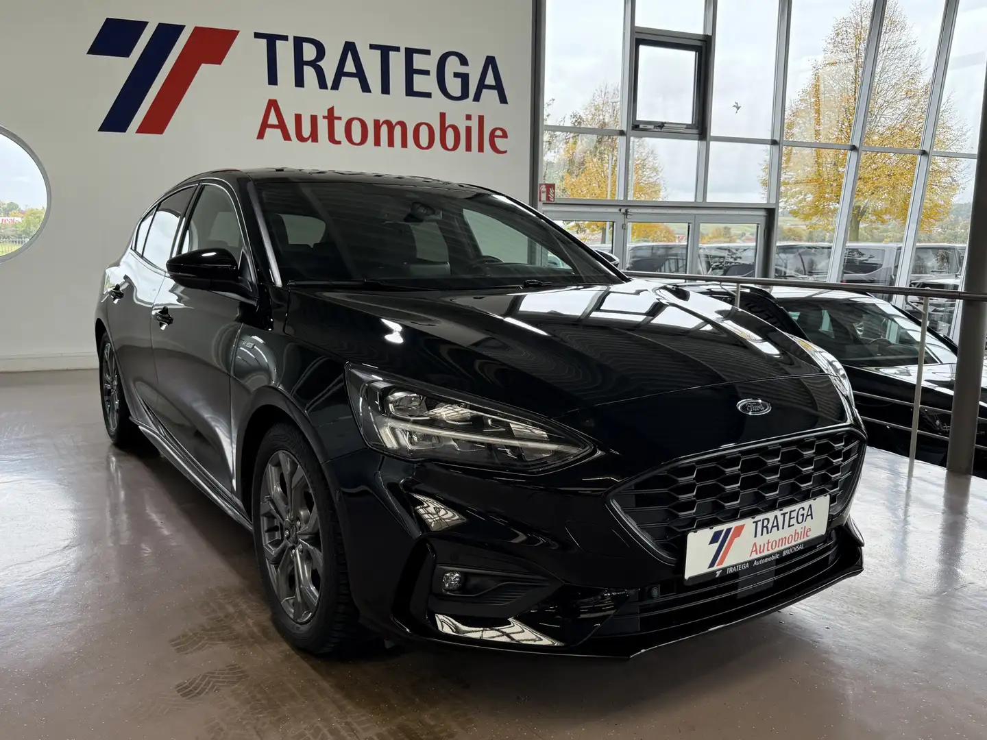 Ford Focus 1,5 Ecoboost Autom. ST-Line ACC TW CAM GJR Schwarz - 1