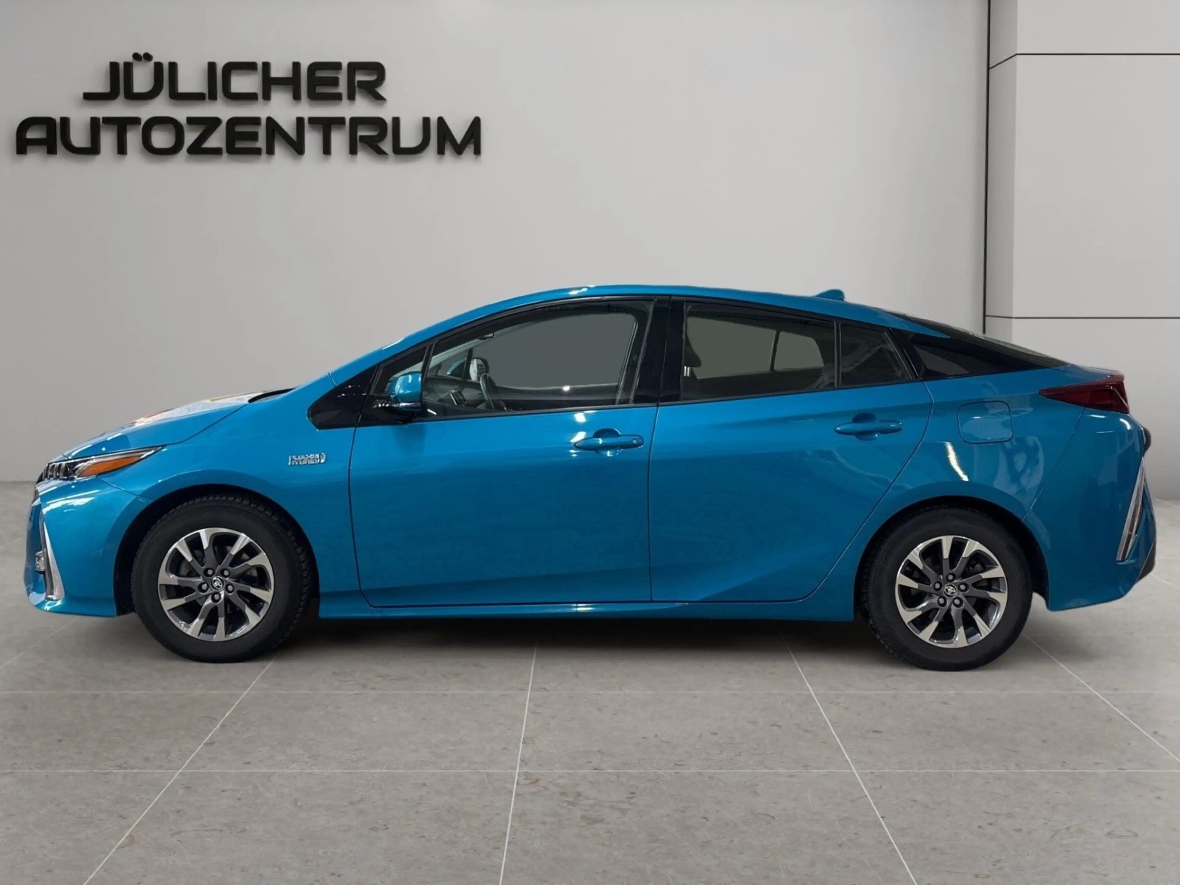 Toyota Prius 1.8 Plug-in Hybrid Comfort, — photo 5
