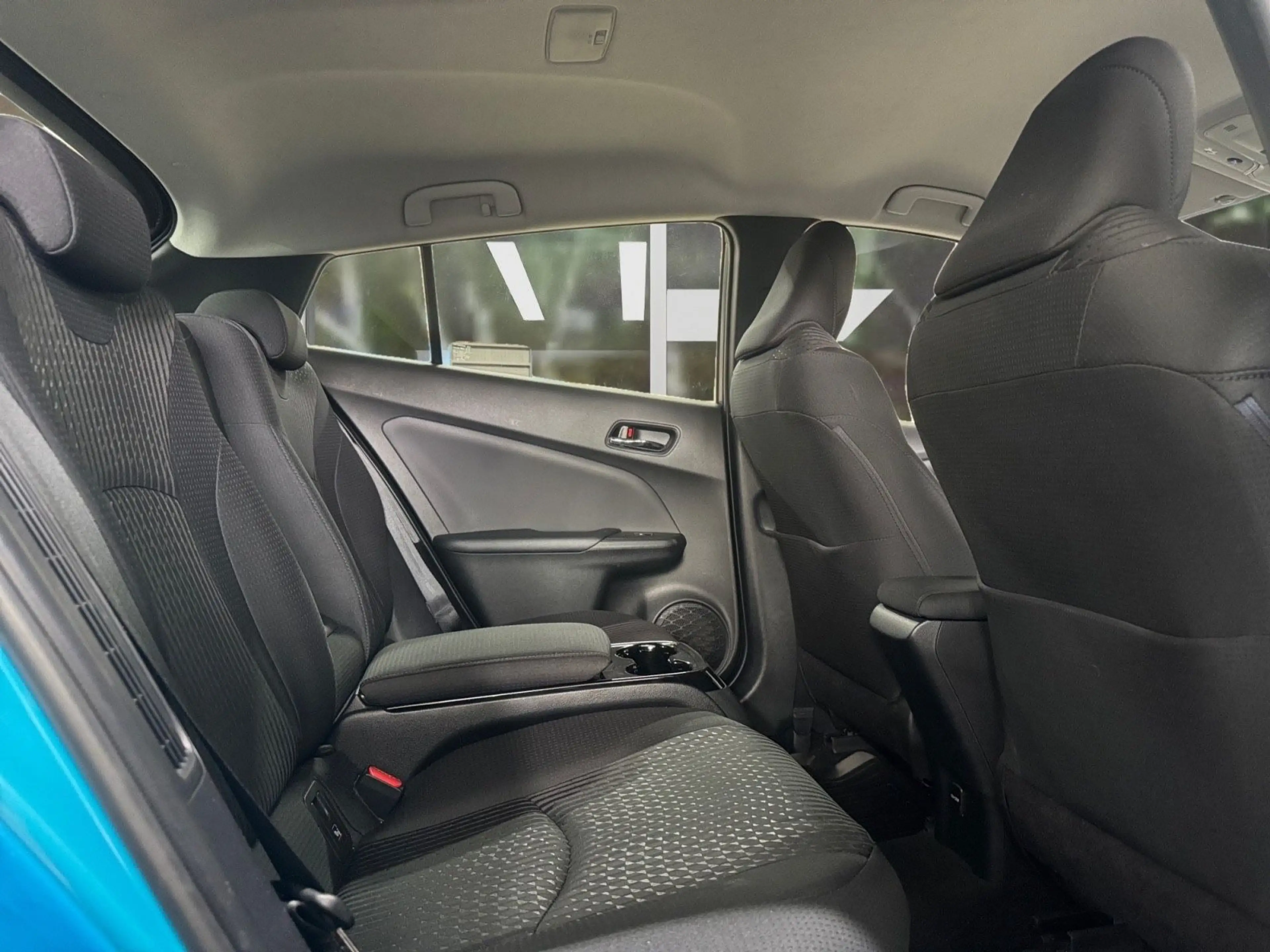 Toyota Prius 1.8 Plug-in Hybrid Comfort, — photo 8