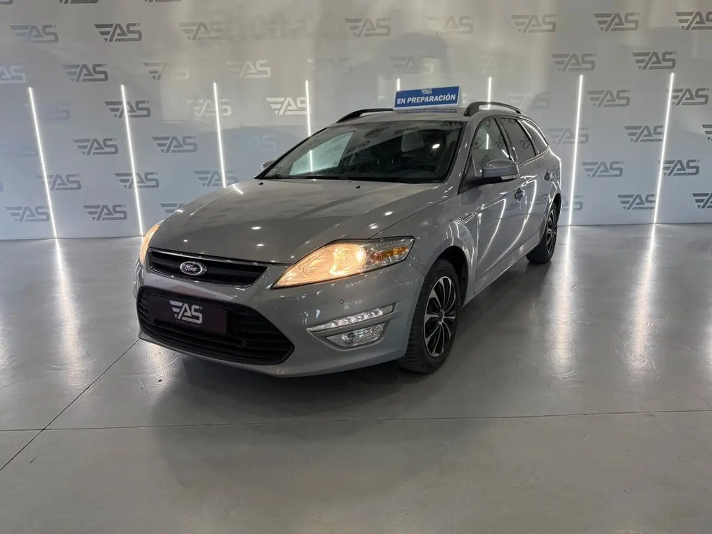 Ford Mondeo 1.6 EcoBoost 160cv Titanium Sportbreak Gris - 1