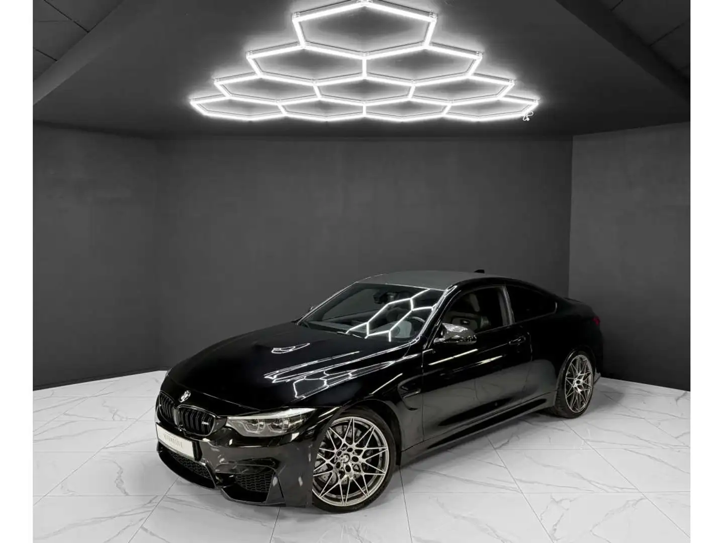 BMW M4 Competition Coupe no-opf Noir - 1