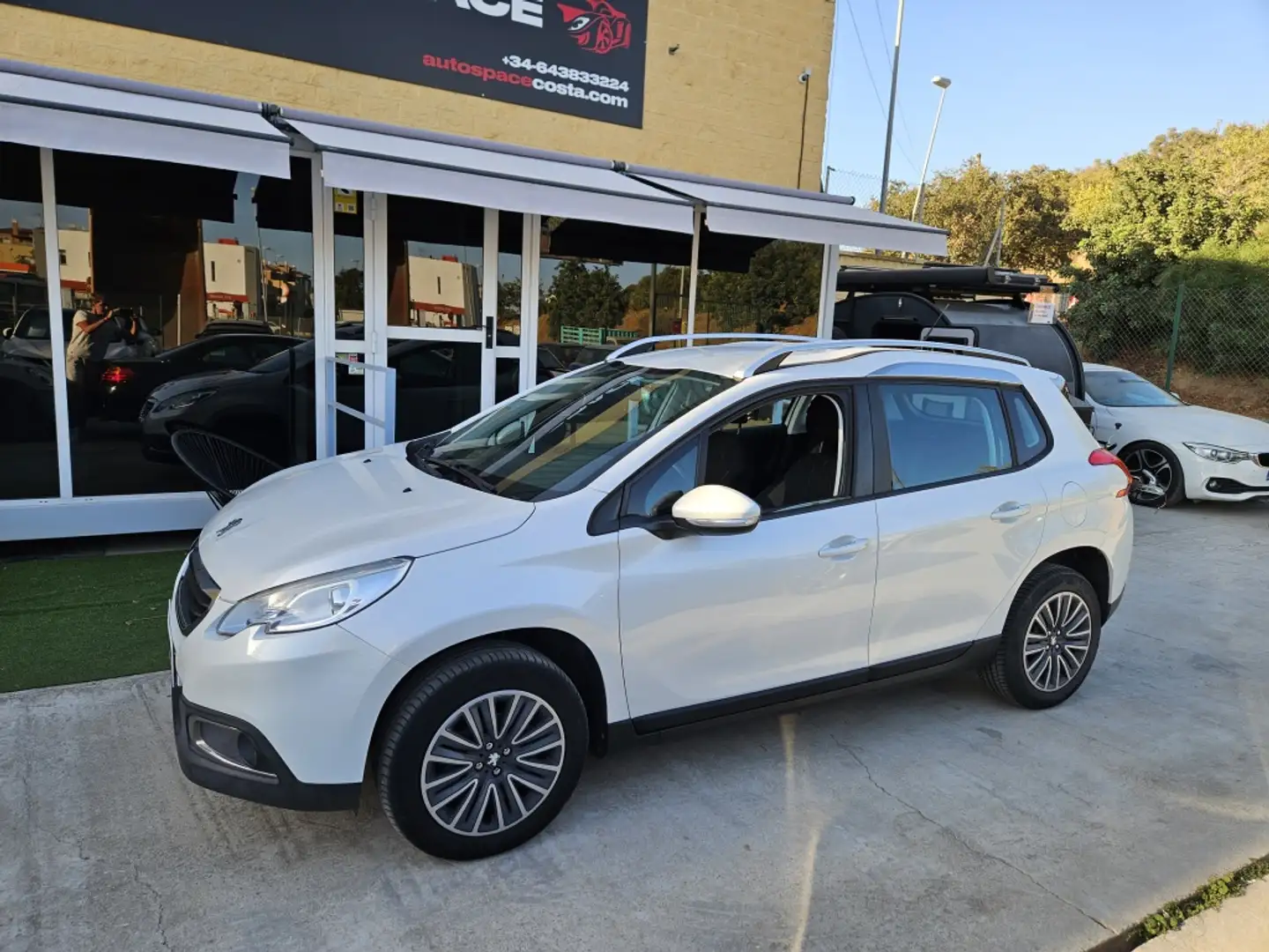 Peugeot 2008 1.6 VTI Allure Blanc - 2