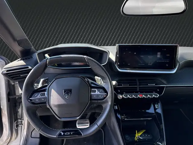 Peugeot 208 view 13