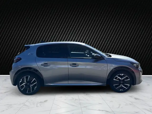 Peugeot 208 view 6