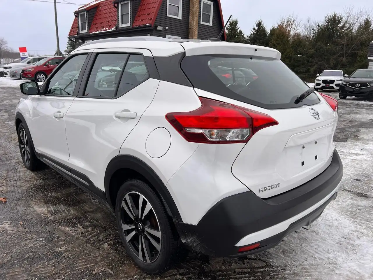 Nissan Kicks снимка Nissan Kicks