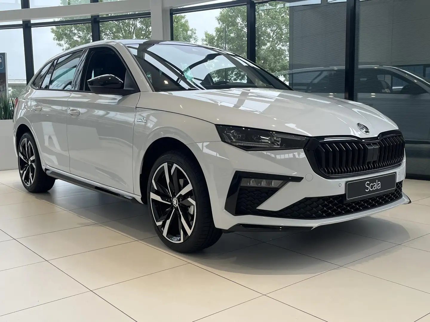 Skoda Scala 1.0 TSI Monte Carlo 115 PK | Automaat | Matrix LED Wit - 1