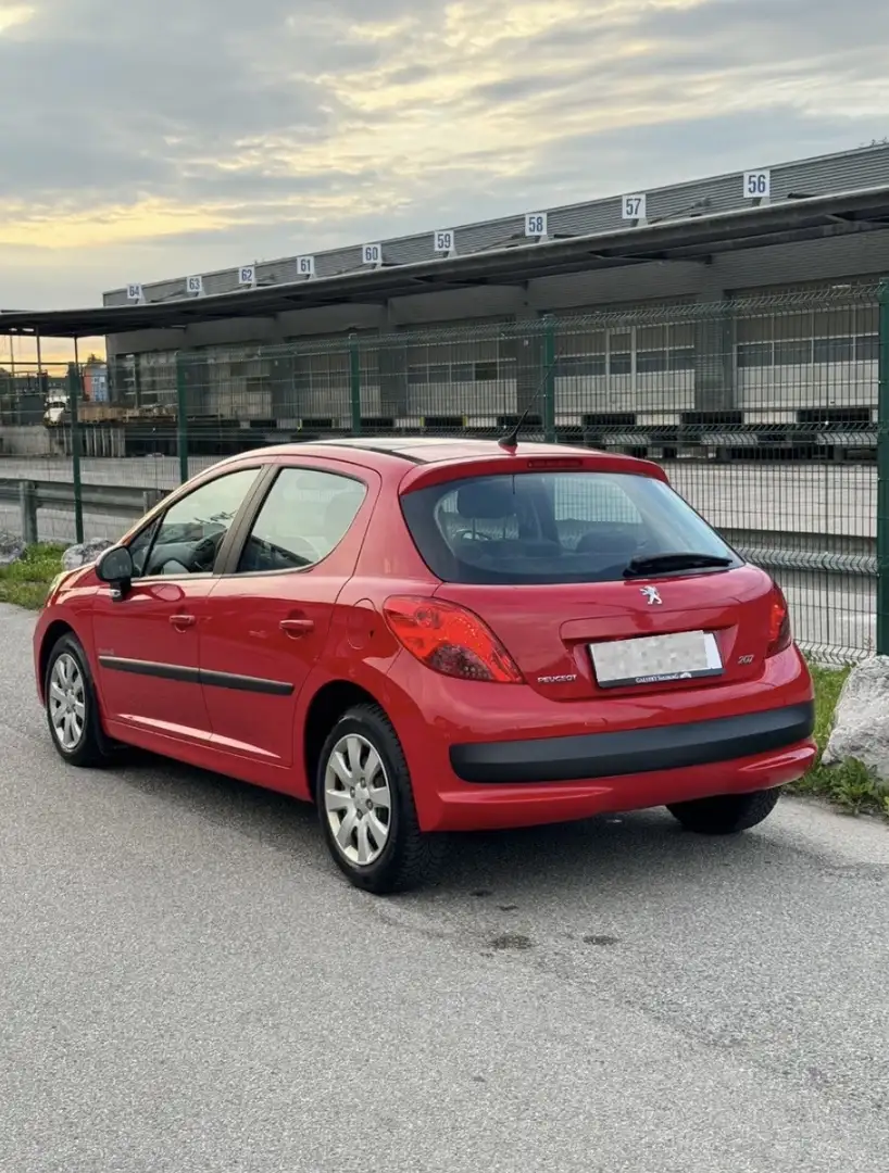 Peugeot 207 Ö3-Edition 1,4 - 2