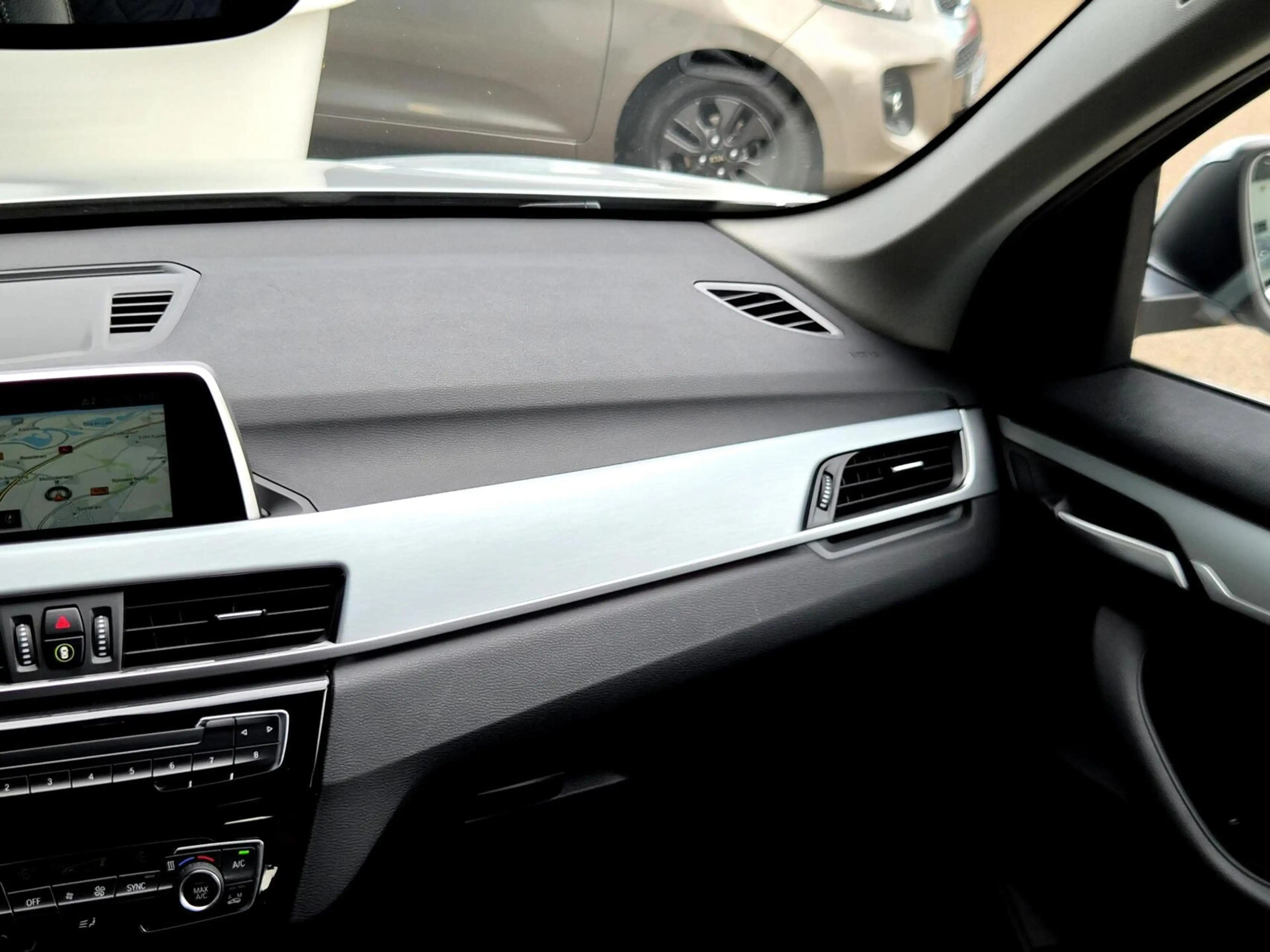 BMW X1 sDrive18i Executive X-Line 1e Eig! |Navi|H.Leer|Cl — photo 40
