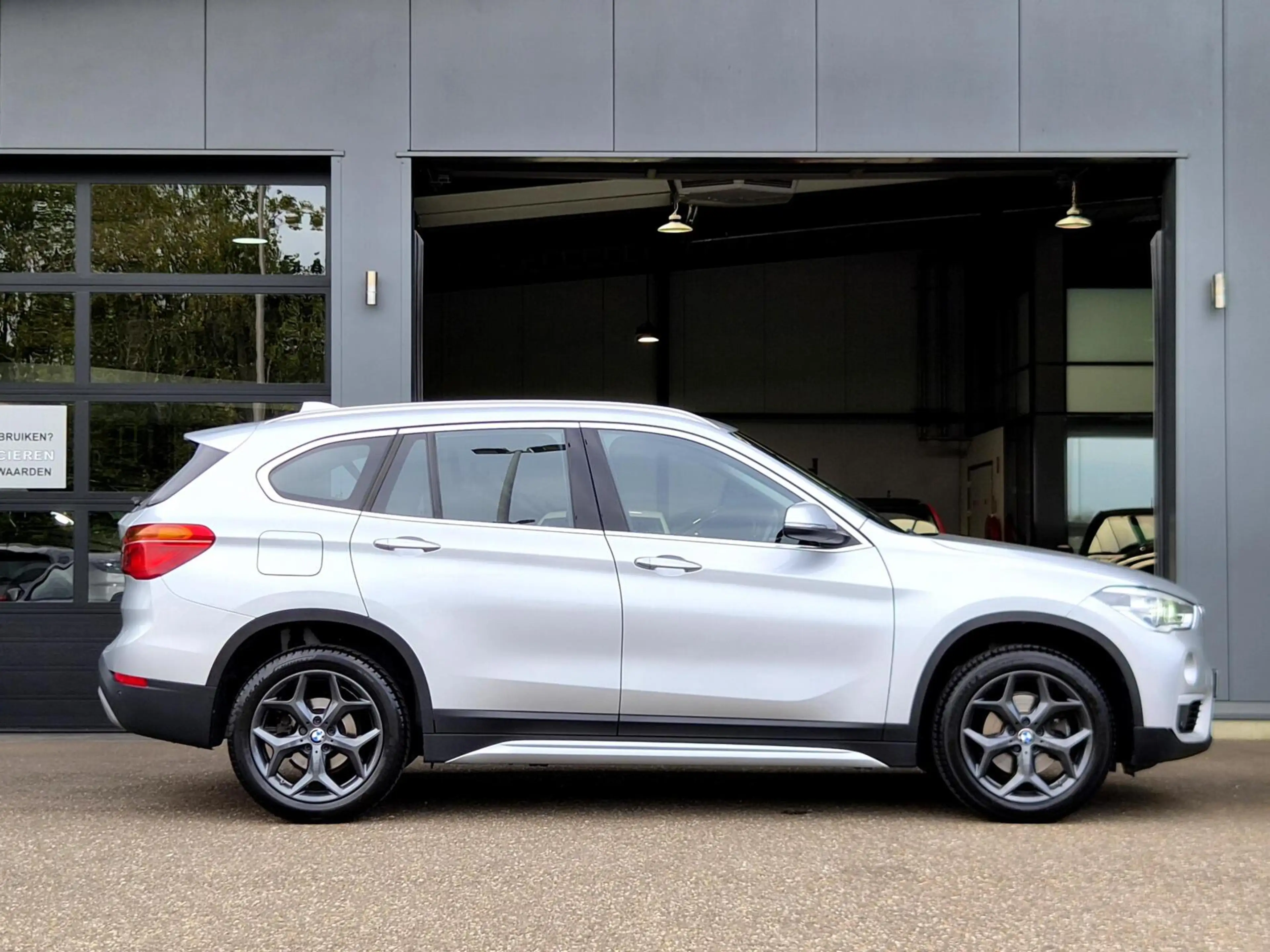 BMW X1 sDrive18i Executive X-Line 1e Eig! |Navi|H.Leer|Cl — photo 46