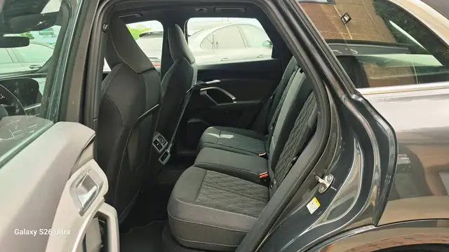 Audi Q5 view 6