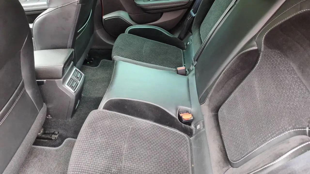 Renault Megane Berline — photo 29