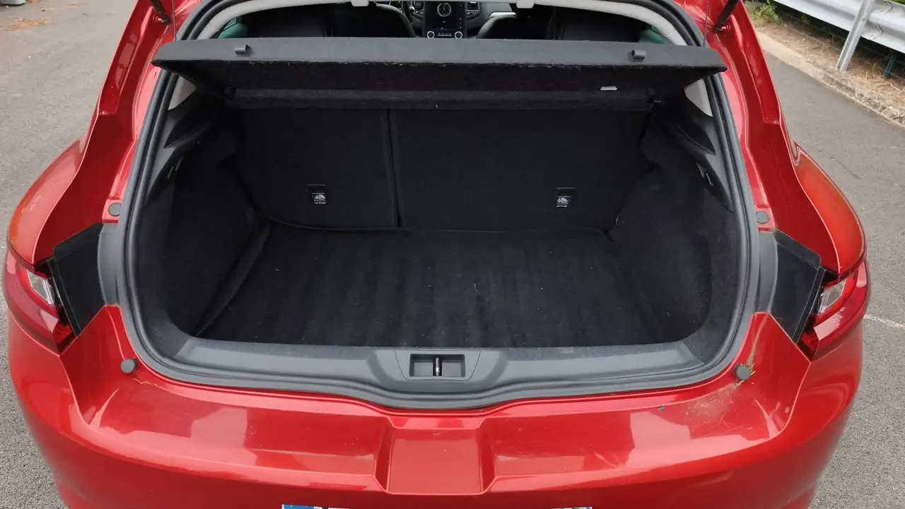Renault Megane Berline — photo 14