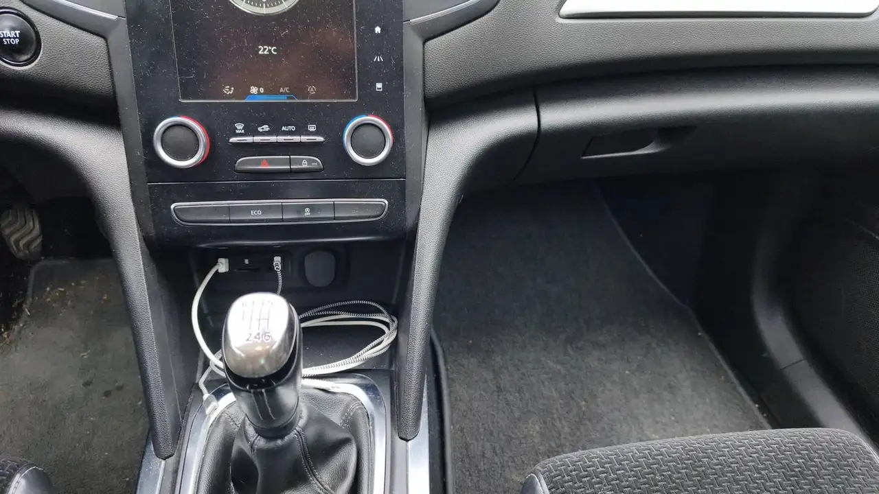 Renault Megane Berline — photo 13