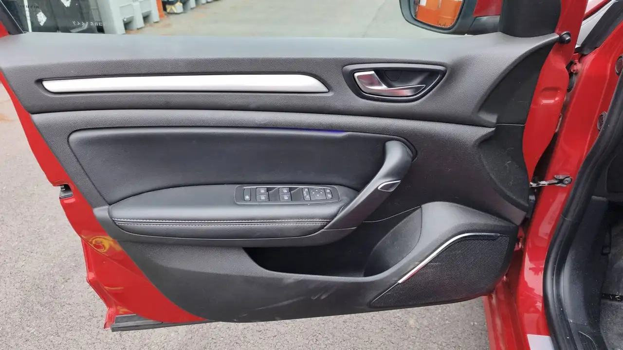 Renault Megane Berline — photo 7