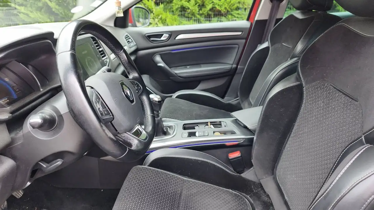 Renault Megane Berline — photo 26