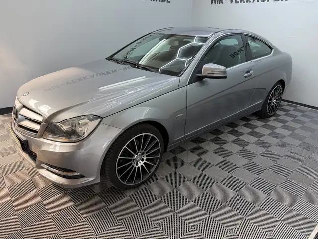 Mercedes-Benz C 220 CDI Coupe BlueEfficiency  Service NEU