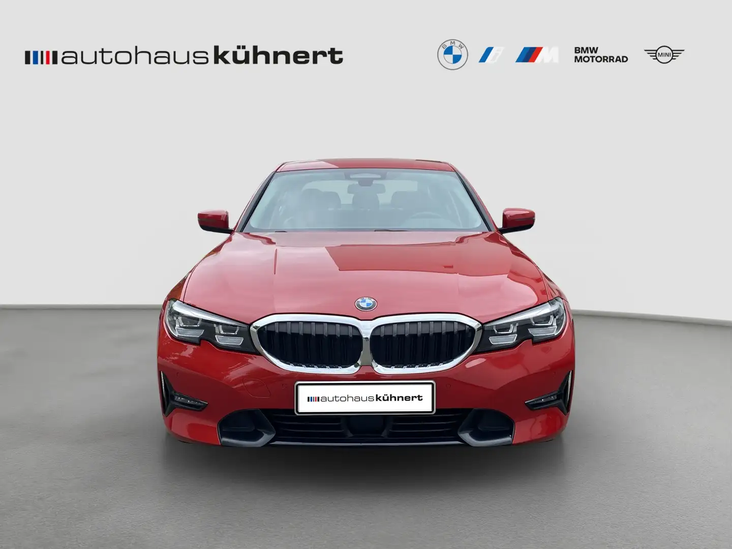 BMW 320 i Limousine Sport Line ACC SpurAss AHK Navi AUT PD Rot - 2