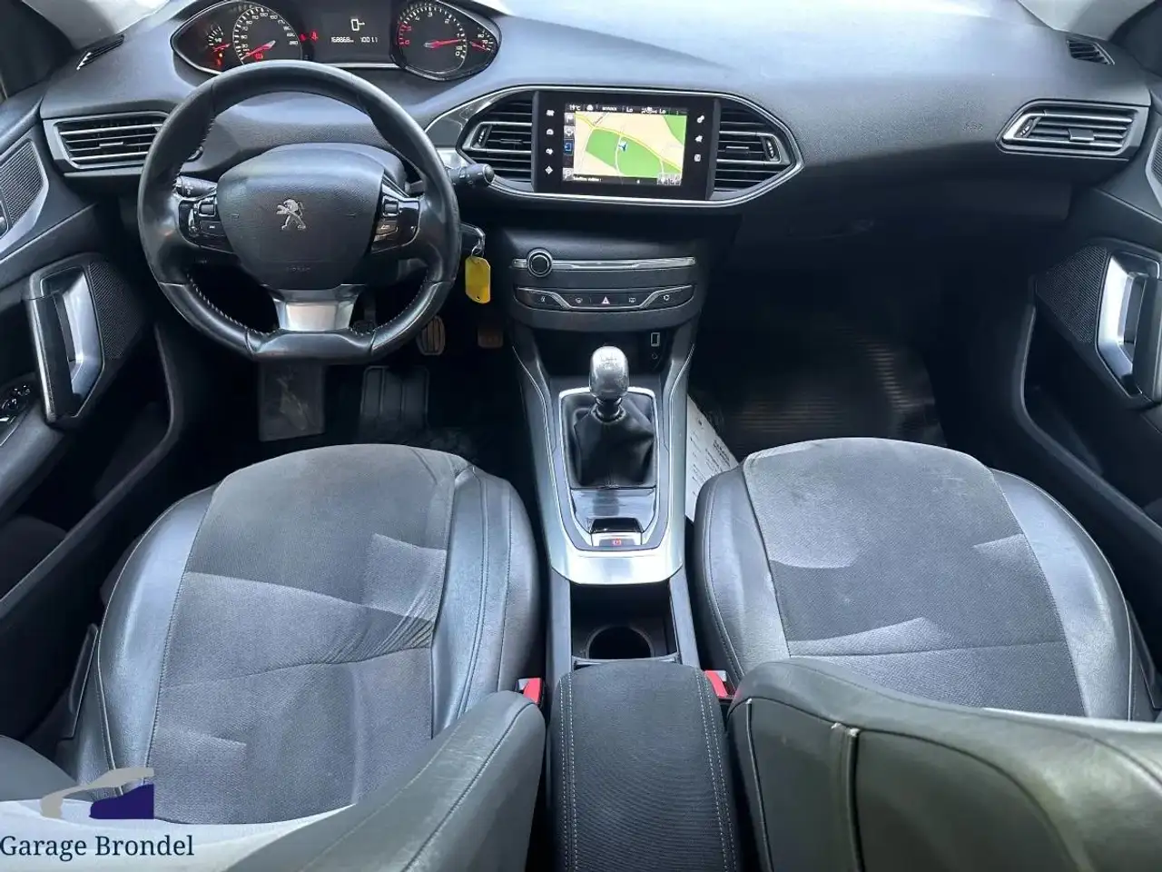 Peugeot 308 308 SW — photo 2