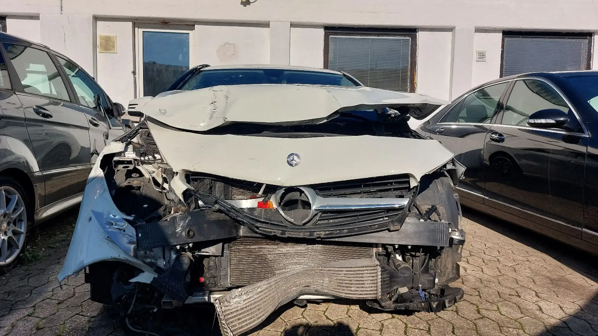 Mercedes-Benz CLA 180 CLA -Klasse CLA 180 Weiß - 2