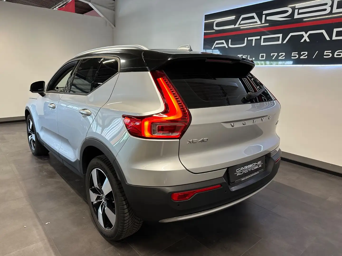 Volvo XC40 Allrad**Navi+Winter+LED** Grau - 2