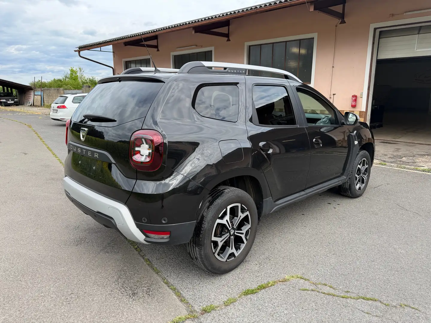 Dacia Duster Blue dCi 115 Comfort KLIMA SITZHZG NAVI Schwarz - 2