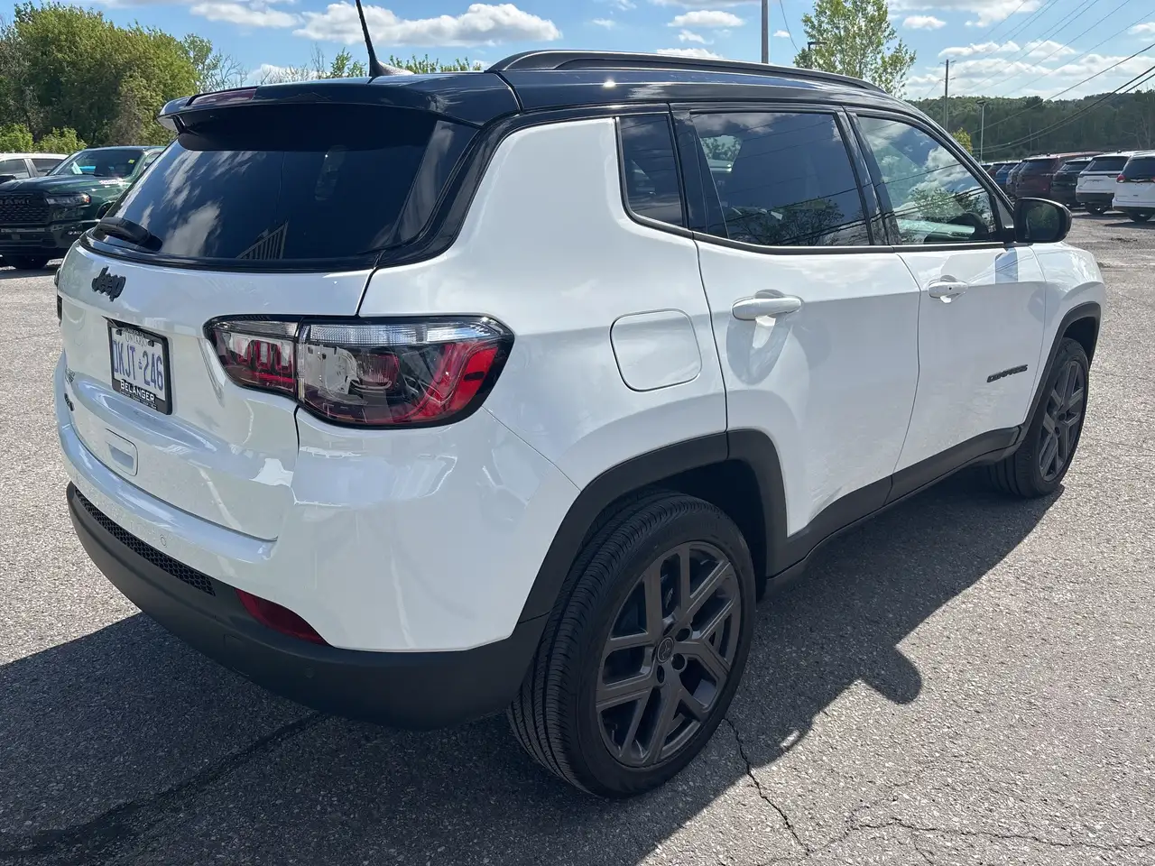 Jeep Compass photo Jeep Compass