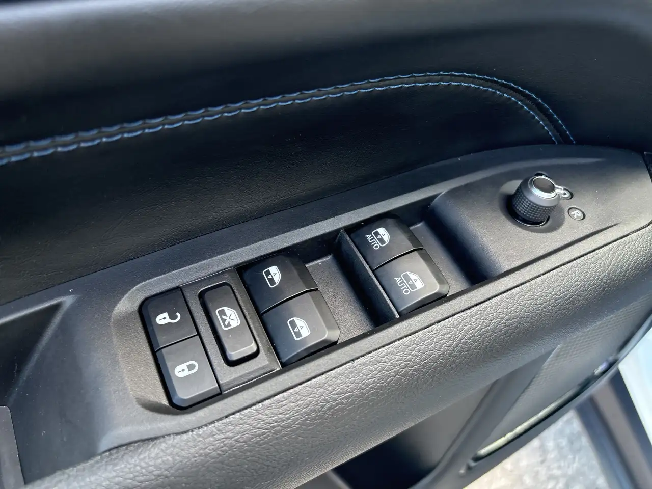 Jeep Compass photo Jeep Compass