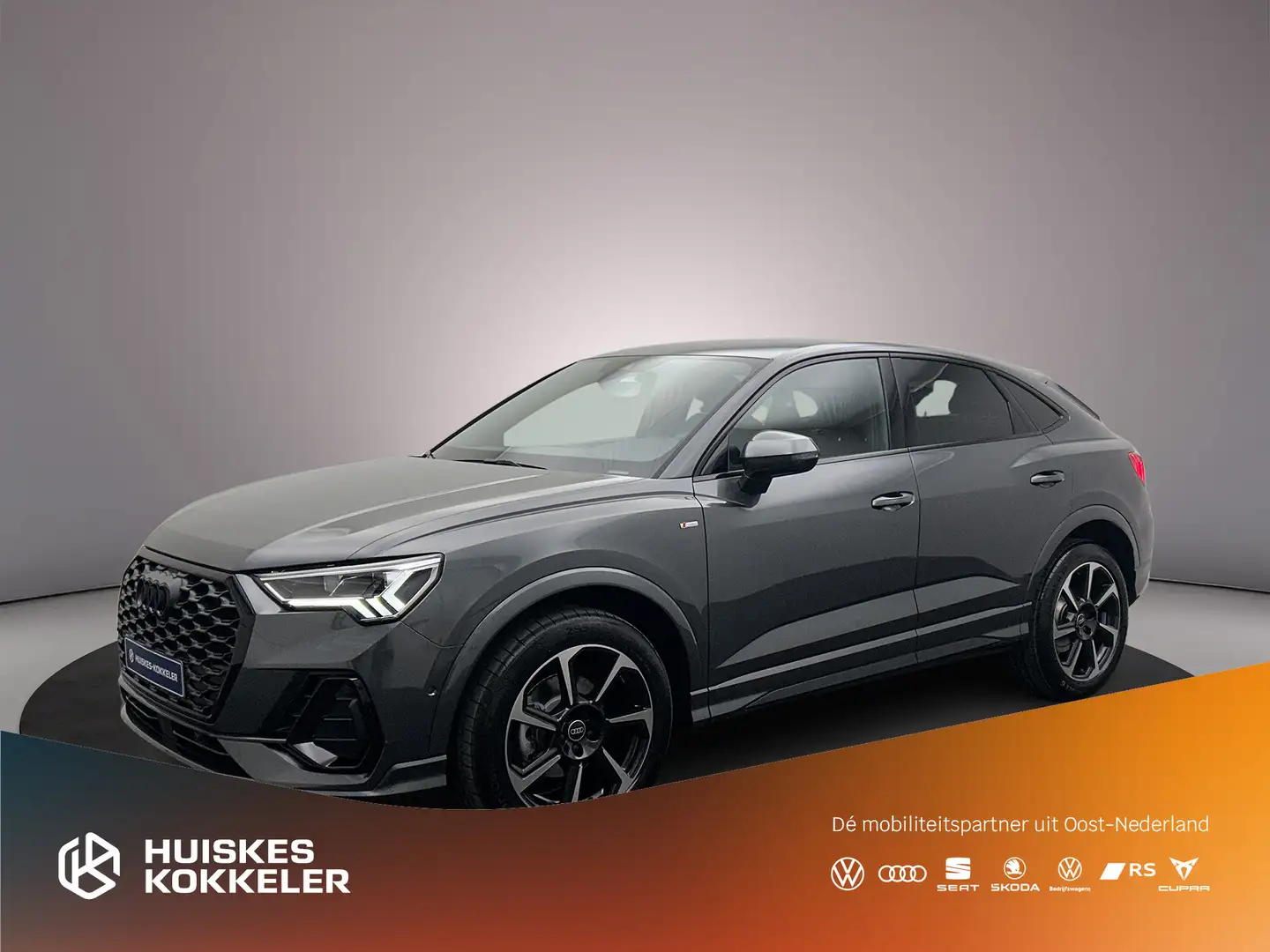 Audi Q3 Sportback 35 TFSI 150pk S edition Competition Grijs - 1