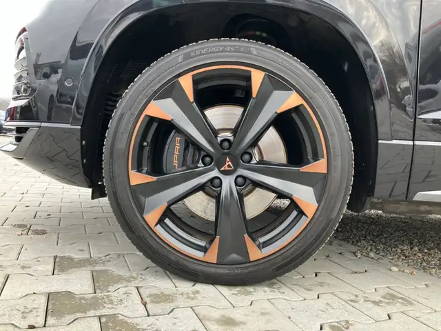 Cupra Ateca view 13