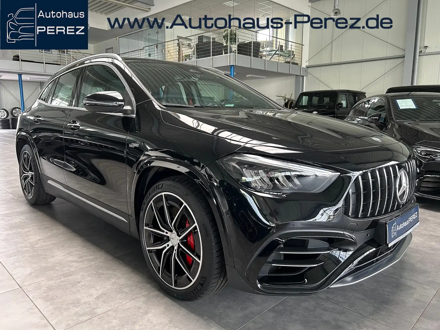 Mercedes-Benz GLA 45 AMG S 4M+ DISTRONIC-AHK-PER.SITZ-PANORAMA Zwart - 1