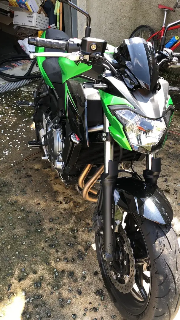 Kawasaki Z 650 Verde - 1