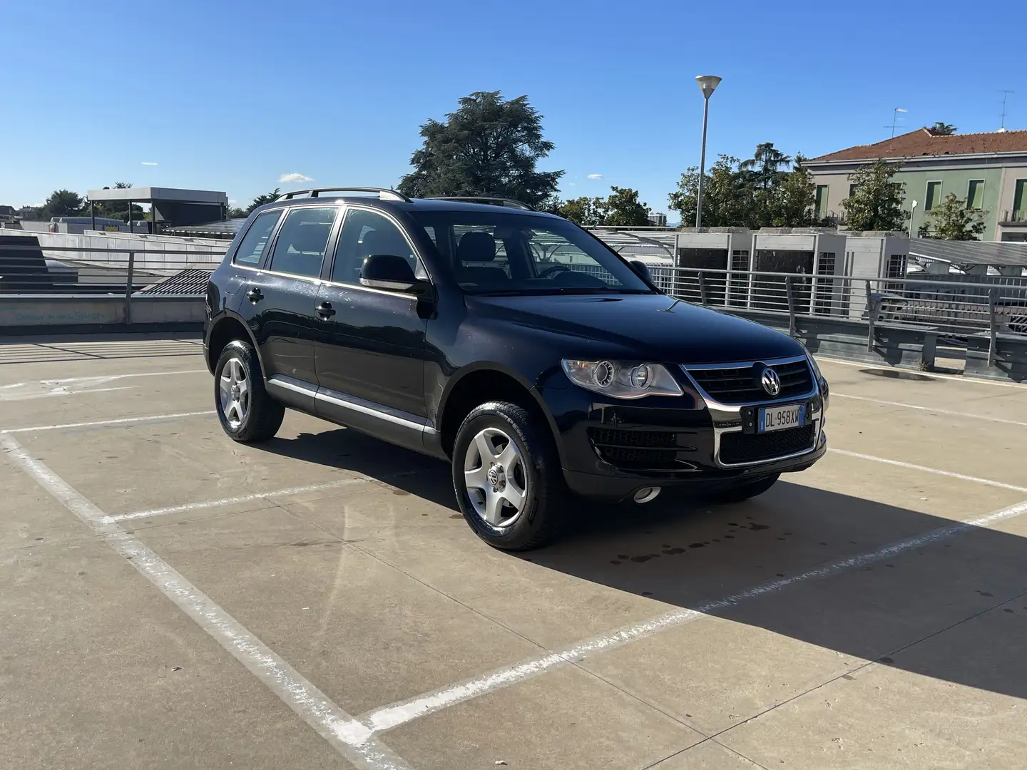 Volkswagen Touareg 2.5 tdi R5 Exclusive dpf FL - 2