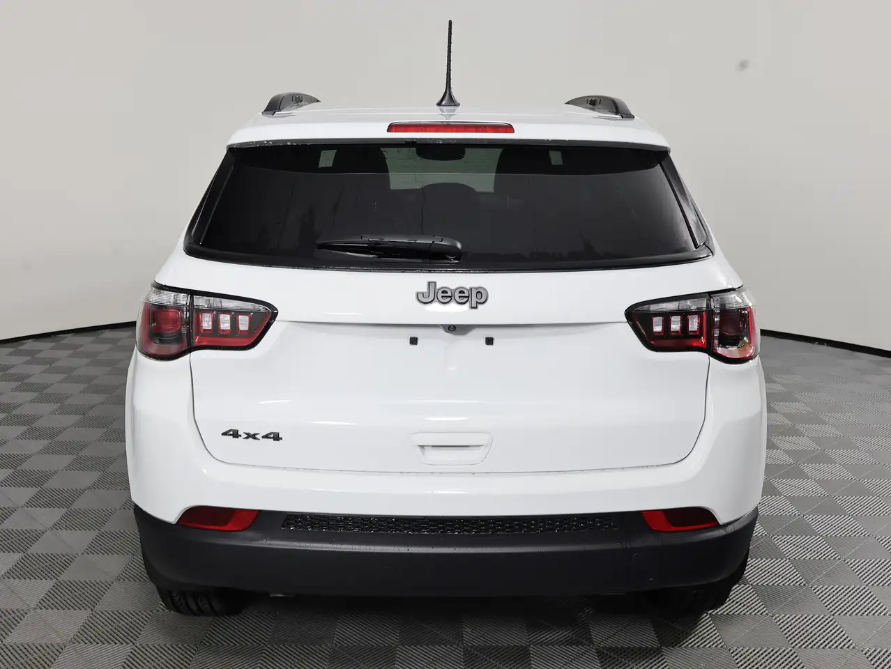 Jeep Compass photo Jeep Compass
