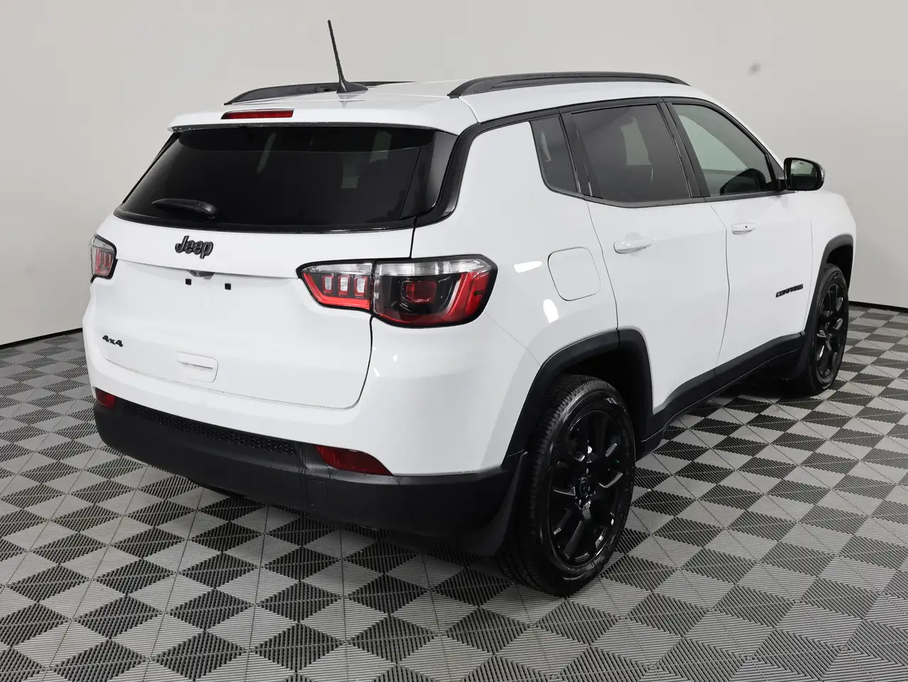 Jeep Compass photo Jeep Compass
